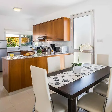 Villa White Jasmin