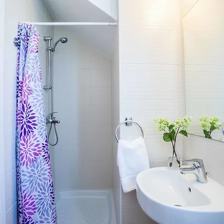 Villa White Jasmin